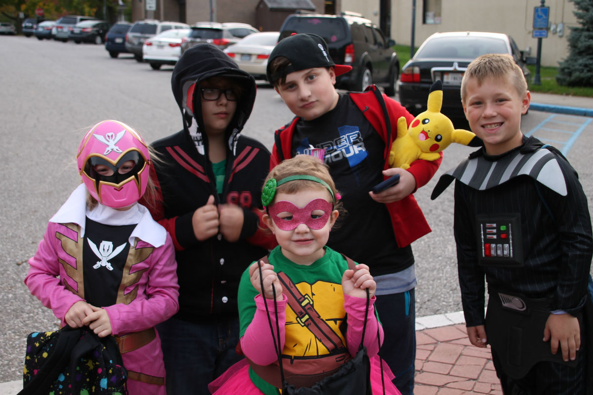 Duneland Chamber of Commerce Trick or Treat Downtown a Treat for Kids and Parents