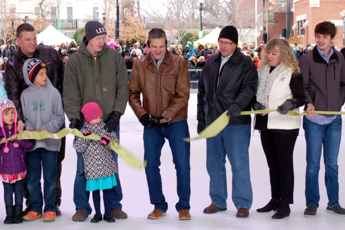 Valparaiso Holds Grand Opening for New Skating Rink