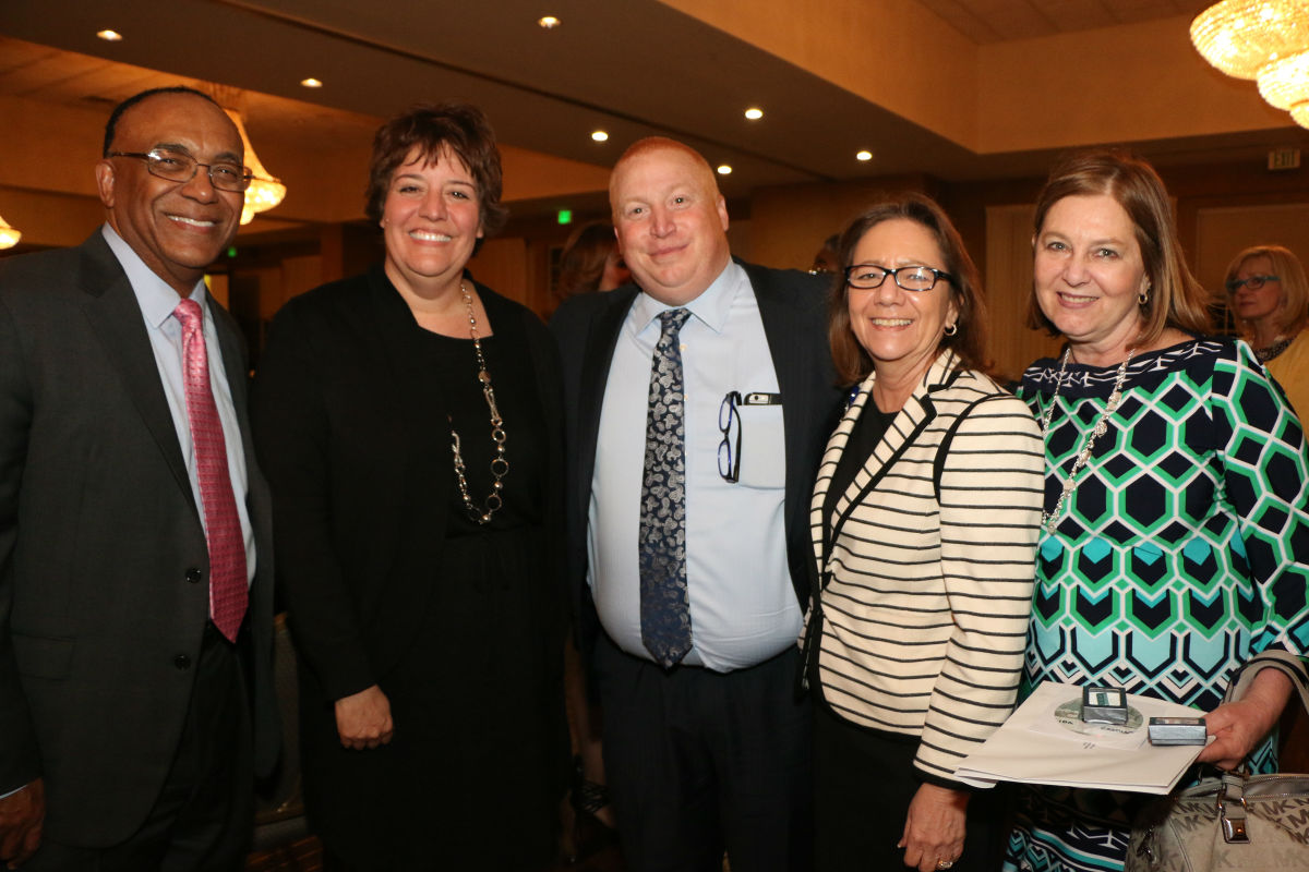 Methodist Hospitals Honors Employees with 2017 Service Awards Banquet