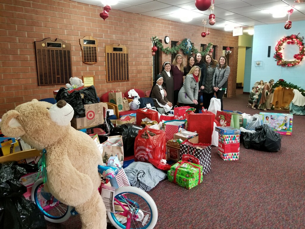 Oak Partners Made Christmas a Little Brighter for the Children at St. Joseph’s Carmelite Home