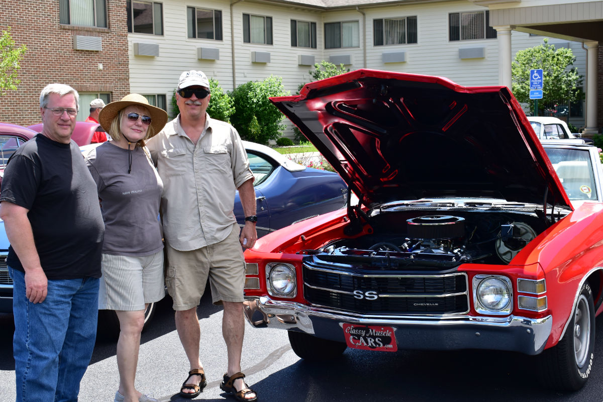 Rittenhouse Villages at Valparaiso Hosts Winamac Old Auto Club at Annual Car Show